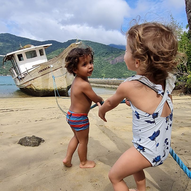 crianças no mamangua